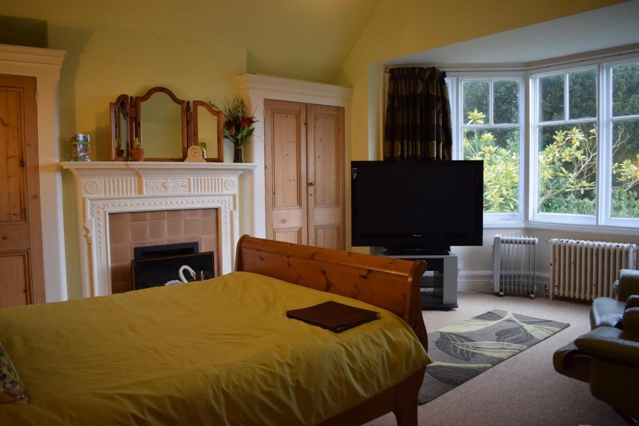 Heatherbank B&B Sandhurst  Exterior photo